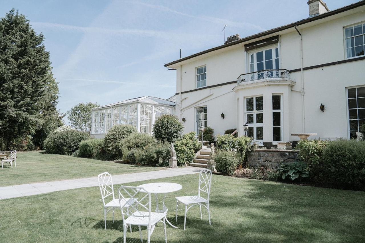Highfield Hall مولد المظهر الخارجي الصورة